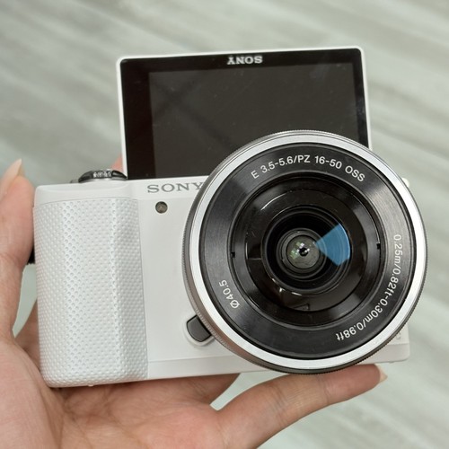 Sony alpha a5000 mirrorless - alpha,